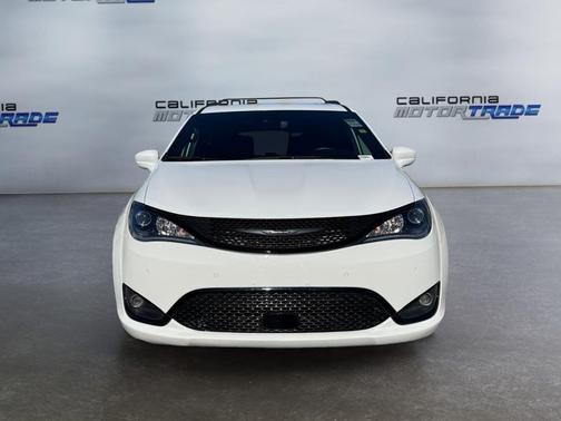 2020 Chrysler Pacifica L