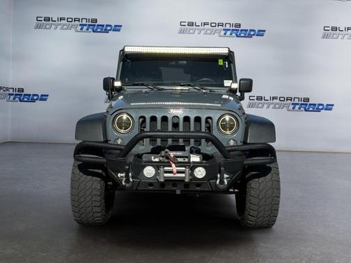 Anvil Clear Coat 2014 Jeep Wrangler Unlimited Sport