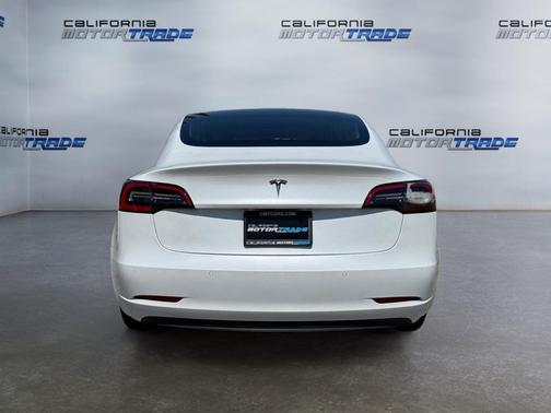2019 Tesla Model 3 Mid Range