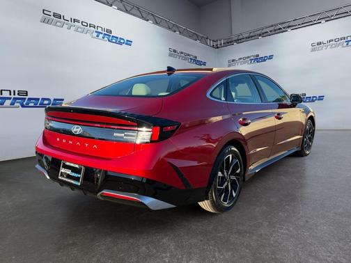 2025 Hyundai SONATA SEL