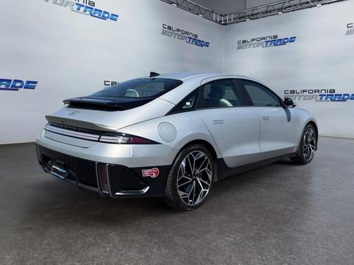 2023 Hyundai IONIQ 6 SEL