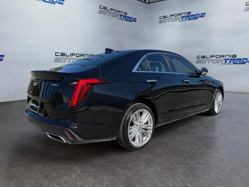 2023 Cadillac CT4 Premium Luxury