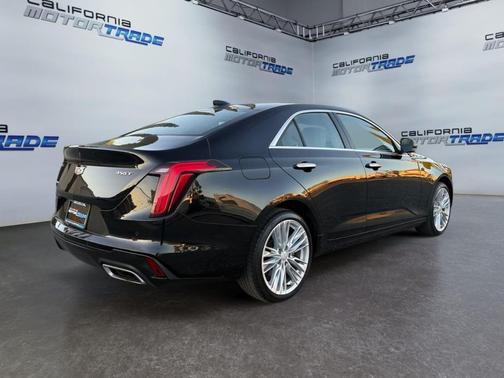 2023 Cadillac CT4 Premium Luxury