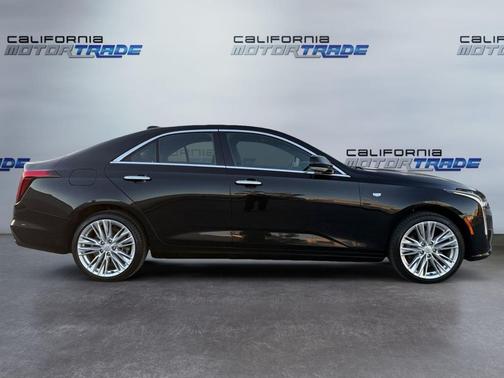 2023 Cadillac CT4 Premium Luxury