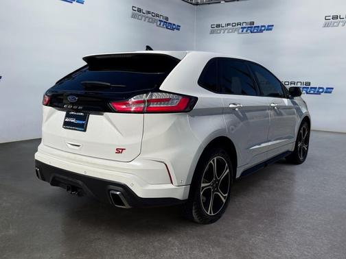 2021 Ford Edge ST