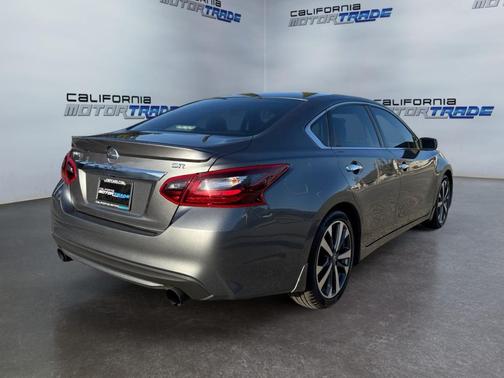 2017 Nissan Altima 2.5 SR