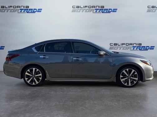 2017 Nissan Altima 2.5 SR