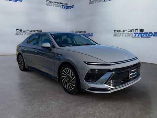 2024 Hyundai SONATA Hybrid SE