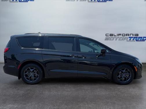 2019 Chrysler Pacifica Touring-L Plus