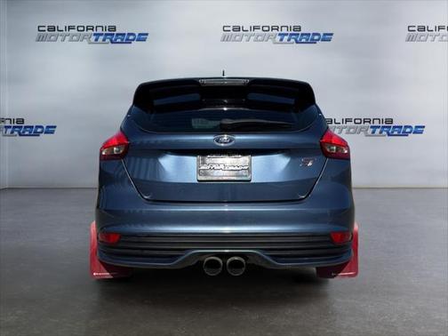 2018 Ford Focus ST