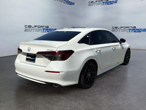 Platinum White Pearl 2025 Honda Civic Sport