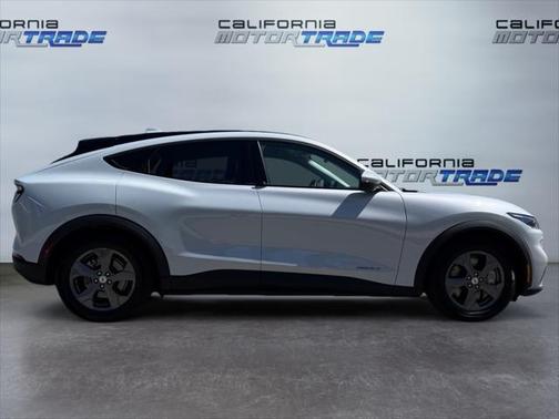 2022 Ford Mustang Mach-E Select