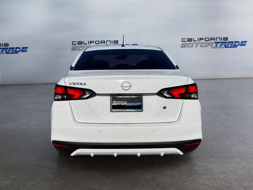 2024 Nissan Versa 1.6 S