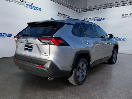 2023 Toyota RAV4 Hybrid LE