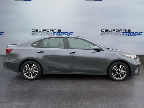 Gravity Gray 2023 Kia Forte LXS