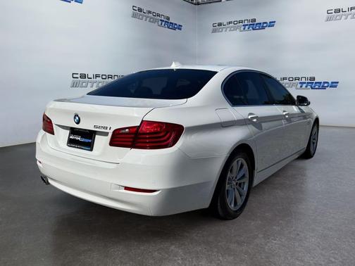 2016 BMW 528 528i