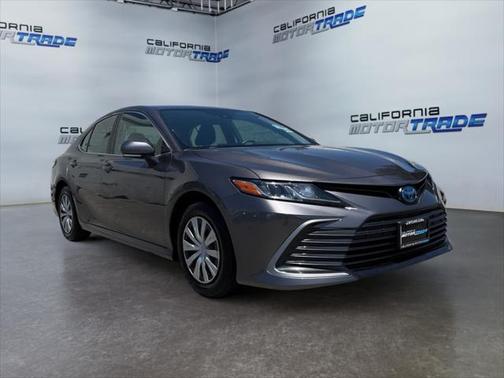 2022 Toyota Camry LE