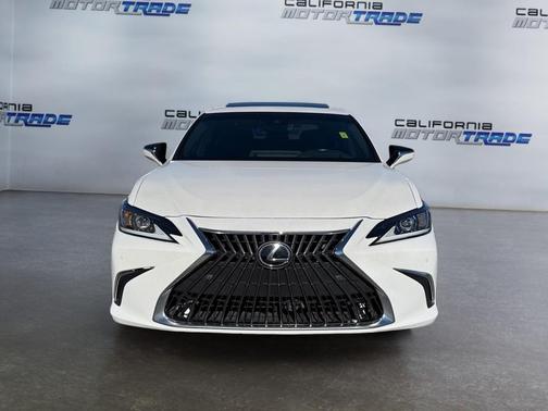 2024 Lexus ES 300h Base