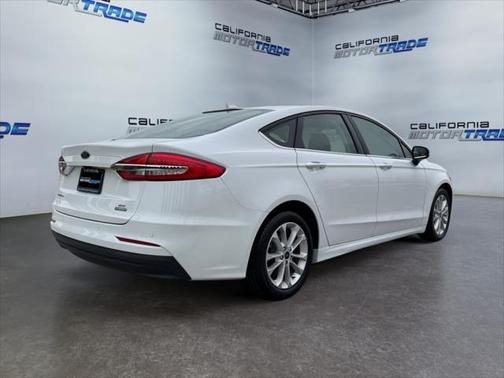 2020 Ford Fusion Hybrid SE