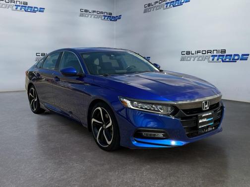 Still Night Pearl 2018 Honda Accord Sport
