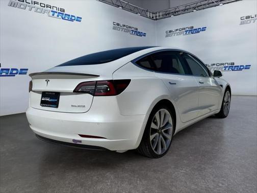 2019 Tesla Model 3 Performance