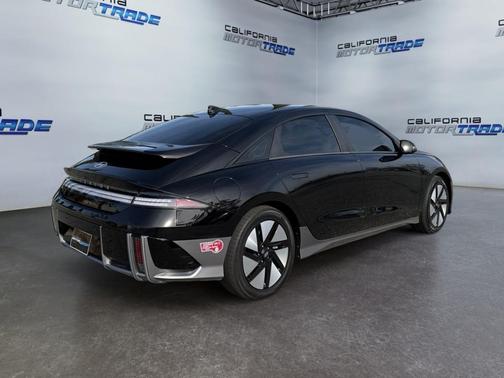 2023 Hyundai IONIQ 6 SE