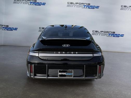 2023 Hyundai IONIQ 6 SE
