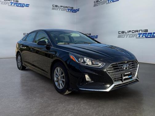 2018 Hyundai SONATA SE