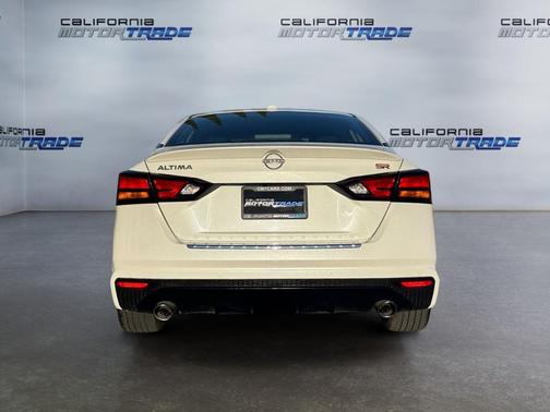 2023 Nissan Altima SR FWD