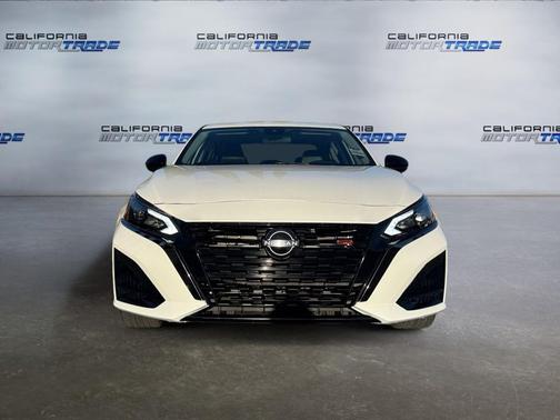 2023 Nissan Altima SR FWD