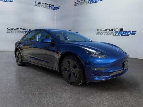 2022 Tesla Model 3 Standard Range