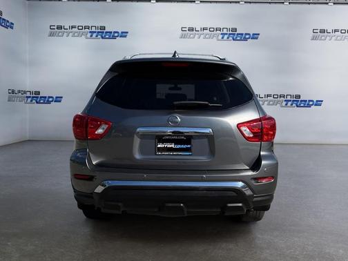 2019 Nissan Pathfinder S