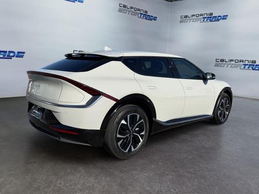 2022 Kia EV6 Wind