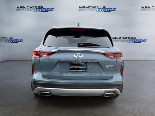2022 INFINITI QX50 LUXE