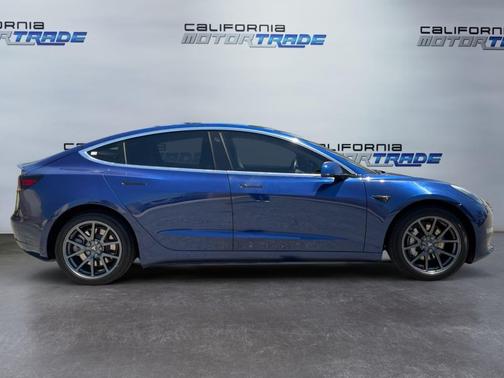 Deep Blue Metallic 2019 Tesla Model 3 Mid Range