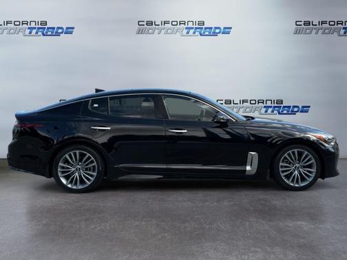 Aurora Black 2019 Kia Stinger Premium