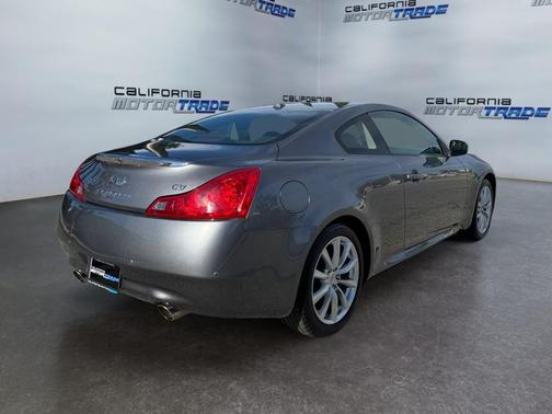 2011 INFINITI G37 Journey
