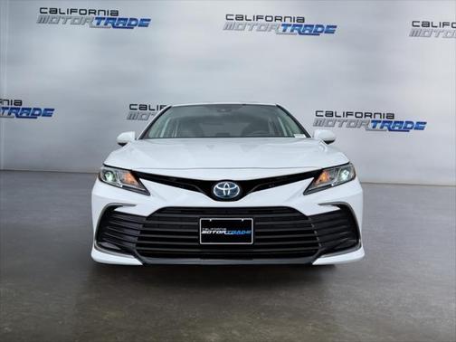 2024 Toyota Camry Hybrid LE