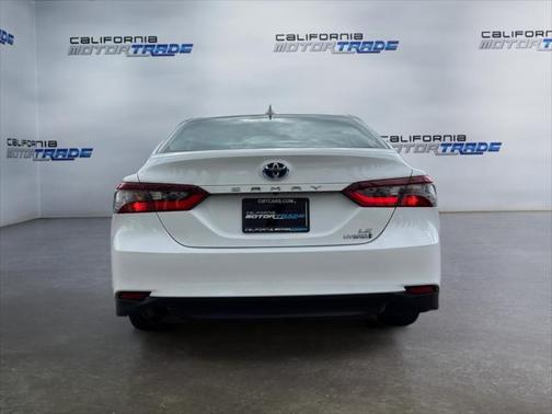 2024 Toyota Camry Hybrid LE