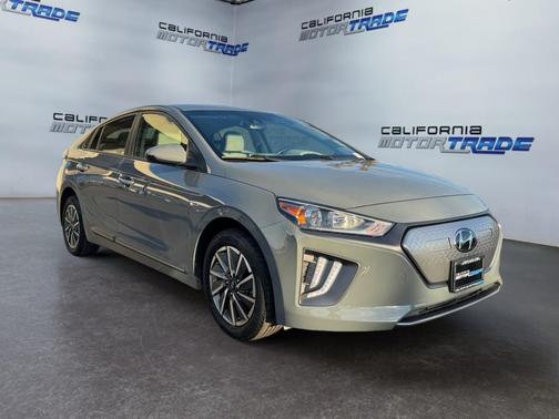 2020 Hyundai IONIQ EV SE
