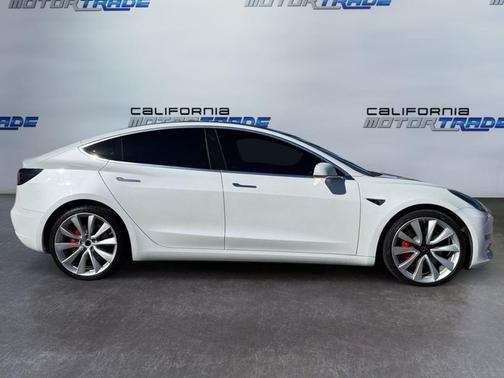 2018 Tesla Model 3 Long Range
