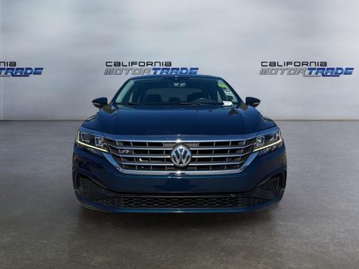 2020 Volkswagen Passat 2.0T R-Line