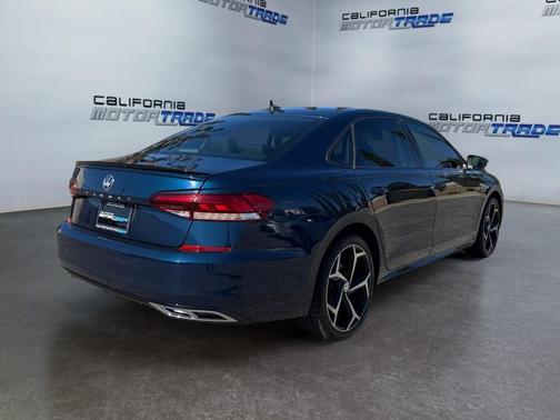 2020 Volkswagen Passat 2.0T R-Line