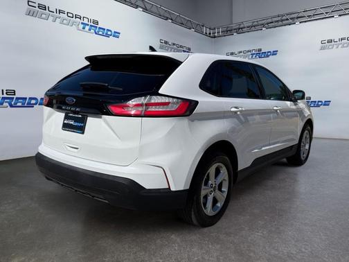 2021 Ford Edge SE
