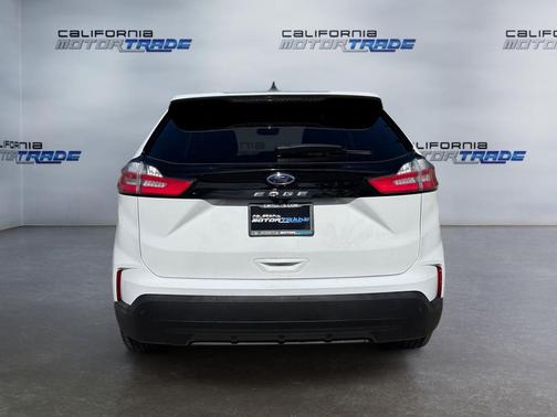 2021 Ford Edge SE