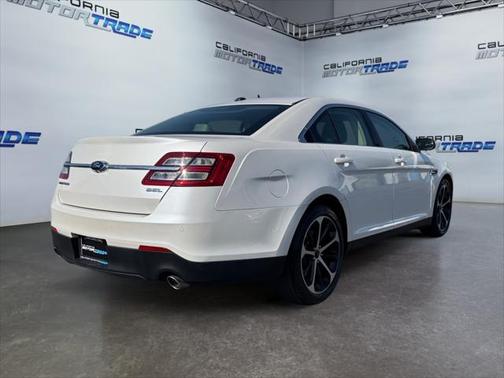 2015 Ford Taurus SEL
