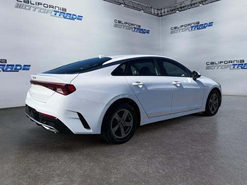 2022 Kia K5 LXS