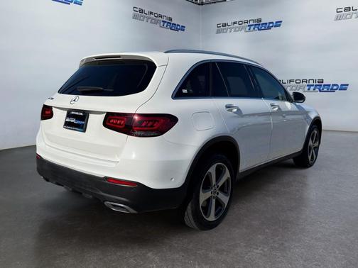 Polar White 2022 Mercedes-Benz GLC 300 Base