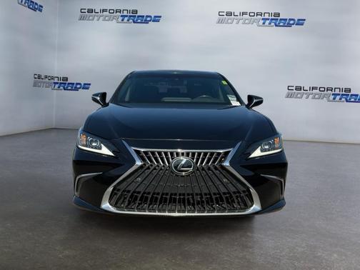 Caviar 2023 Lexus ES 300h Base