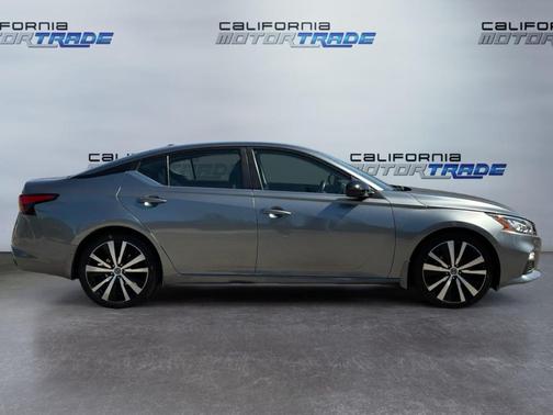 Gun Metallic 2020 Nissan Altima SR FWD